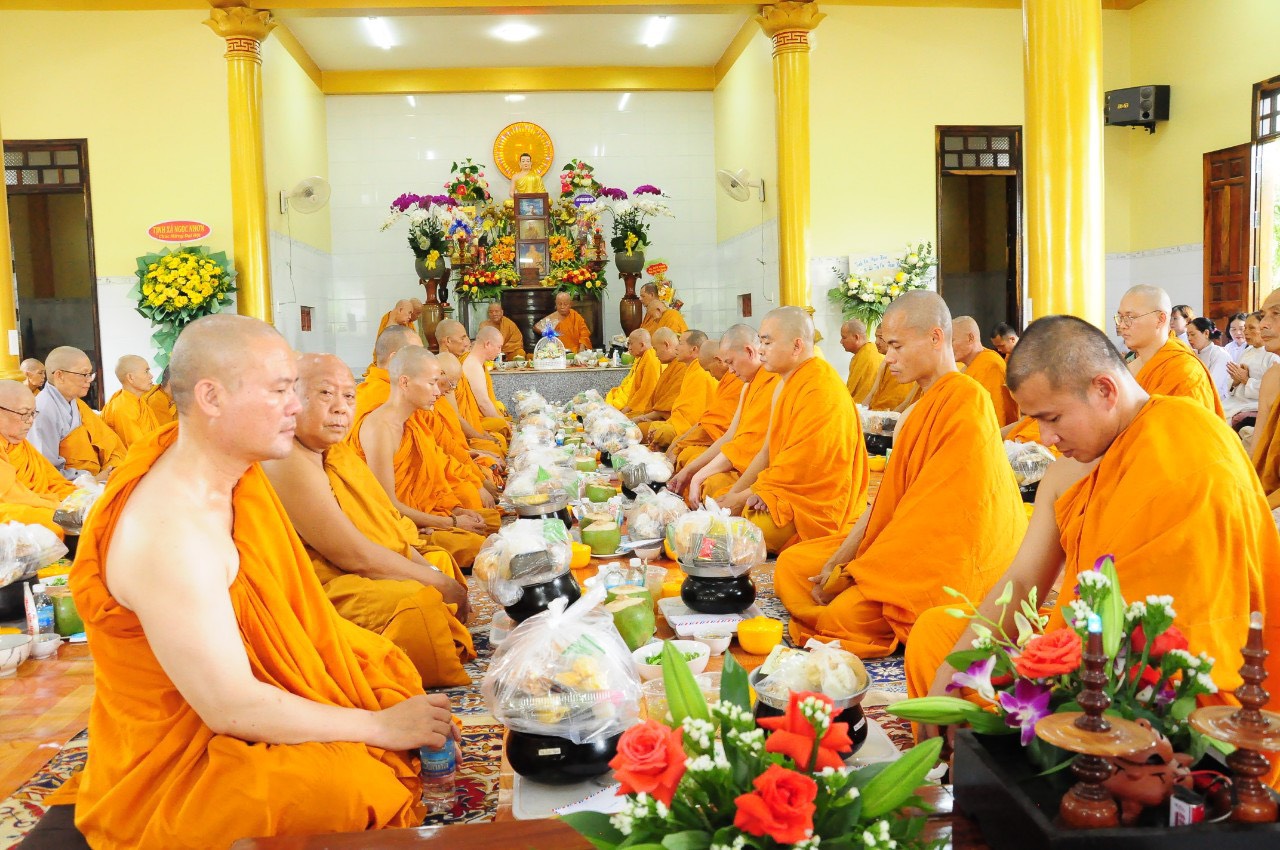 Tuy Phước Lễ Tạ ơn Tam bảo và Lễ tưởng niệm Trưởng lão Giác Phất lần thứ 16 tại tịnh xá Ngọc Long